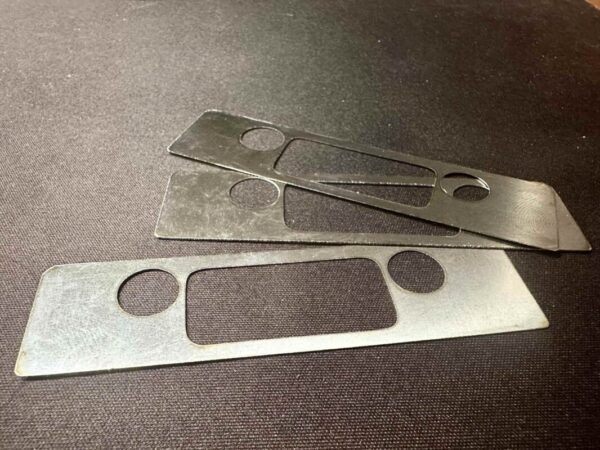 Cięcie blaszki ze stali nierdzewnej 0.3mm